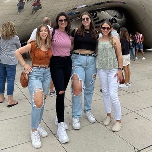 Meet your Posher, Addison